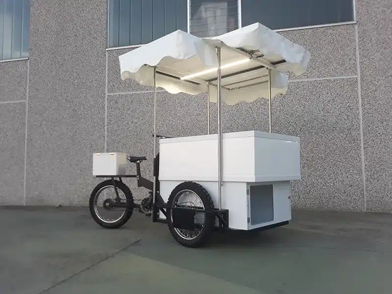 arca-gelateria-banco-pozzetti-bicicletta