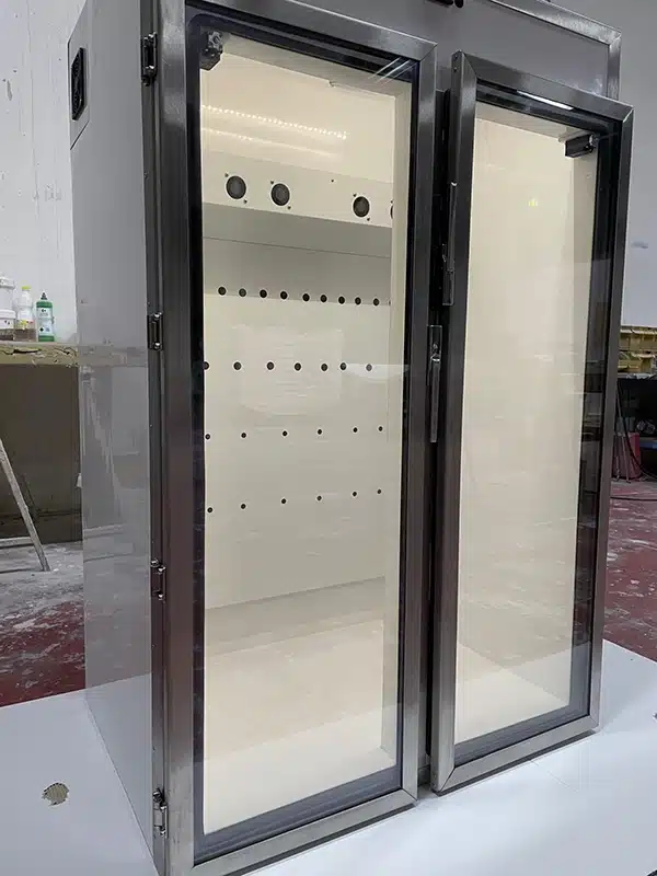 vetrina-frigorifero-espositore-su-misura